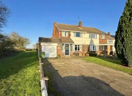 Cornway, Ranks Green Road, Chelmsford CM3 2BG