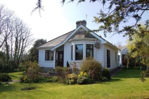 Bissom Bungalow, Church Hill, Penryn TR10 9LQ