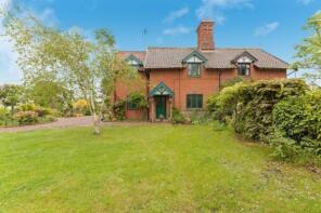 19 Willowdean, Hogs Corner, Church Road, Beccles NR34 8BH