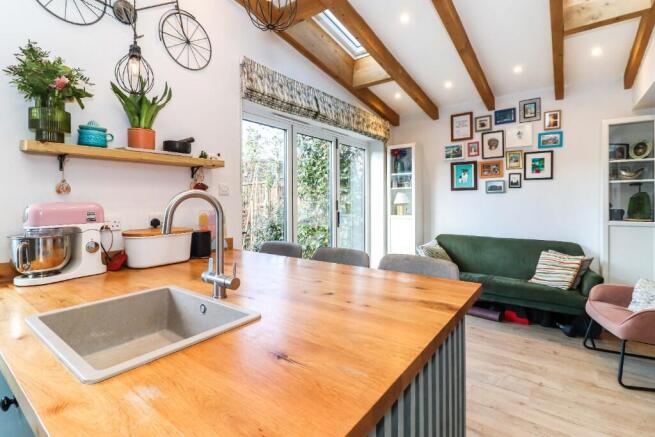 Kitchen/breakfast rm