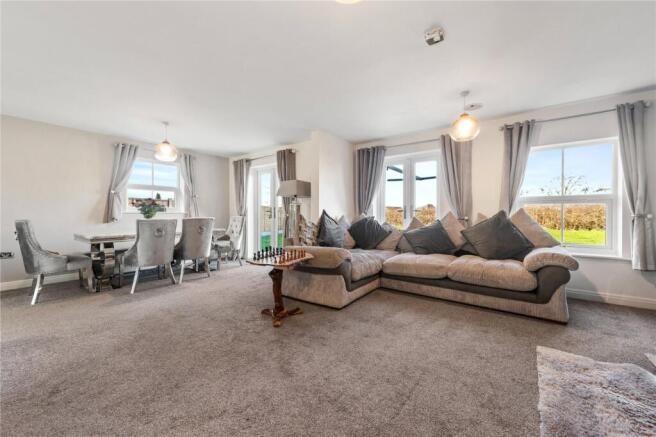 Living/Dining Room
