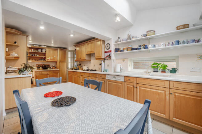 Kitchen/Breakfast