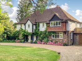 Summerfold, High Drive, Caterham CR3 7EL