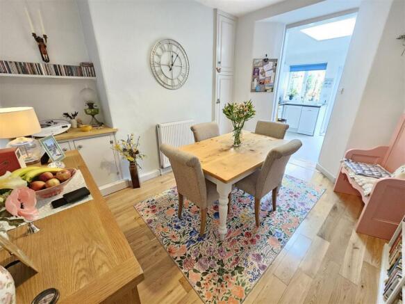 Dining Room.jpg