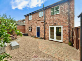 4, Tower Gardens, Hatfield, Doncaster DN7 6HR