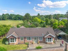Knights Croft, Station Road, Royston SG8 6PZ