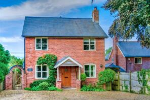 Little Orchard, School Road, Salisbury SP5 2BY