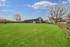 Southbridge House, Hildenborough Road, Shipbourne, Tonbridge TN11 9QB