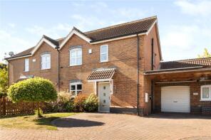 35, Garden Village, Immingham DN40 3JR