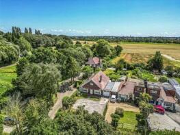 Longmynd, Shripney Lane, Bognor Regis PO22 9NU