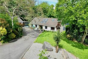 Little Trewen, Merry Mit Meadow, Falmouth TR11 5DW