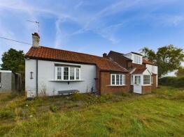Willowgarth, Sea Lane, Huttoft LN13 9RP
