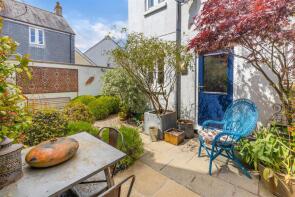 17, Lister Way, Totnes TQ9 7RU