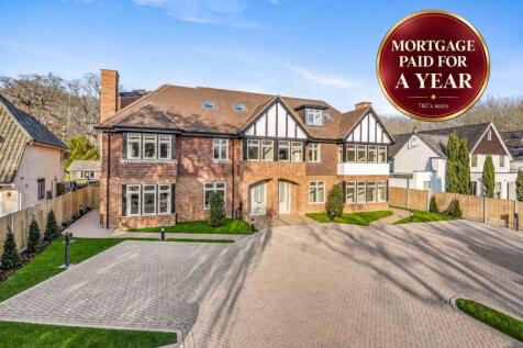 Ronmar, Leatherhead Road, Oxshott, KT22