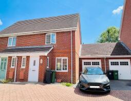 16, School Close, Basingstoke RG22 5FY