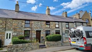 32, Croeshigol Terrace, Croeshigol Road, Trefor LL54 5HT