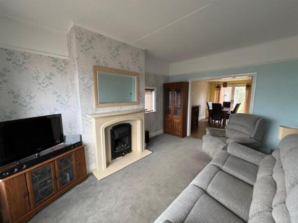 Living Room/Diner