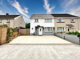 45, Ynys Yr Afon, Neath SA11 4BP
