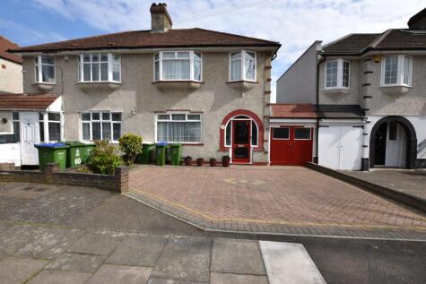 Mayfair Avenue, Bexleyheath, DA7