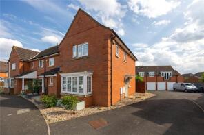 19, Victor Close, Bedford MK42 0FR
