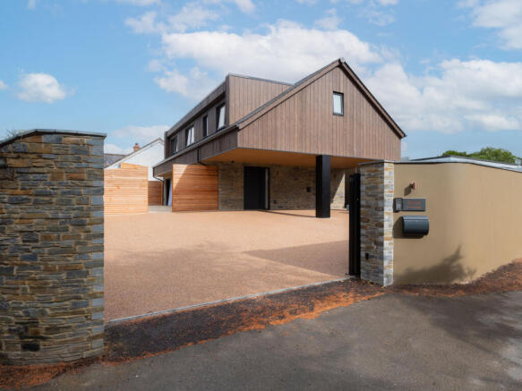 Shores Cottage