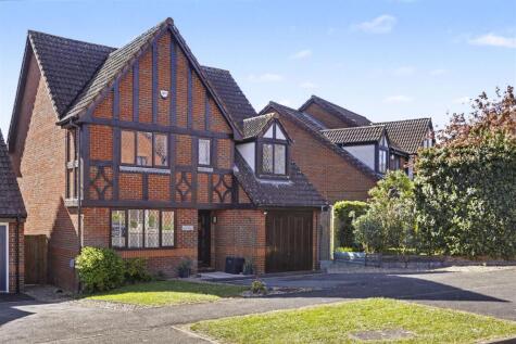 Campbell Close, Buntingford, SG9 9BY