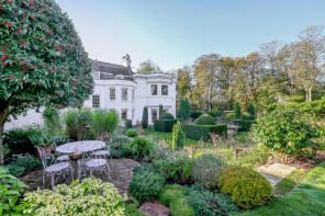 Flat 1, Coleshill House, Tower Road, Amersham HP7 0LB