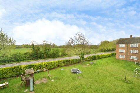 Brading Crescent, London, E11