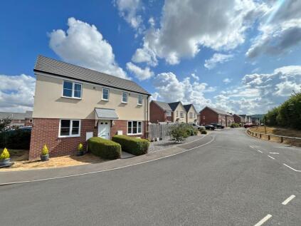 Homeground Road, Tuffley, GL4