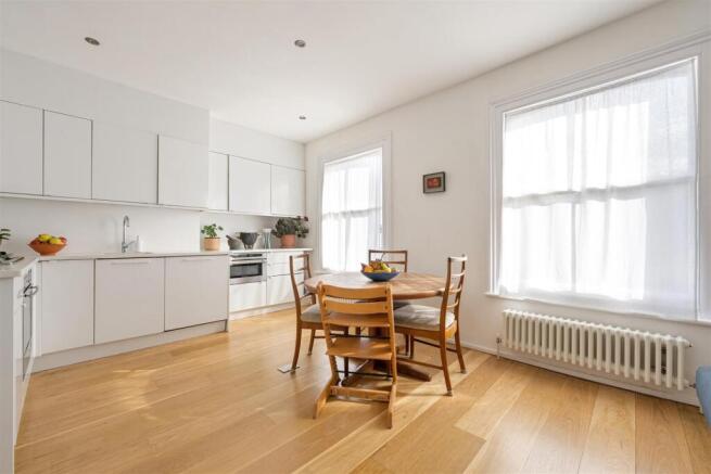 Colvestone Crescent, E8