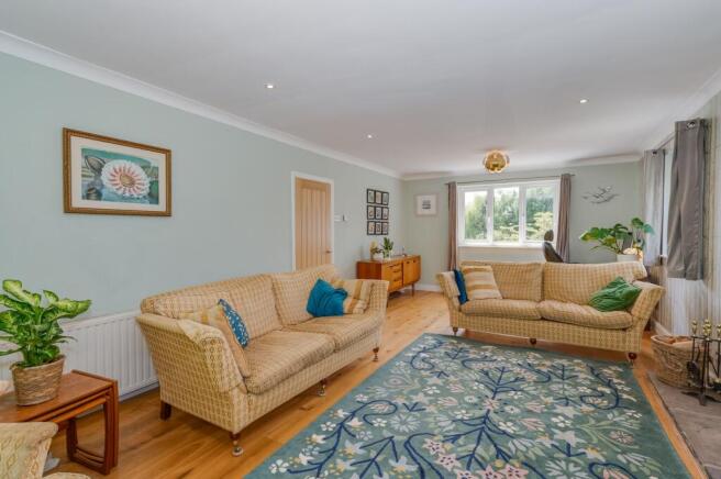 KITCHEN/DINER, LIVING ROOM AND LOUNGE