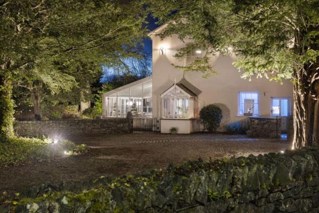 Mint House Twilight
