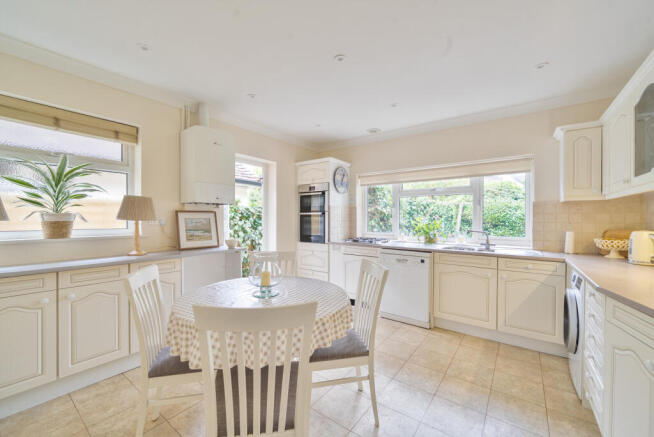 Kitchen/Breakfast