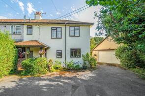 8, Mundays Boro Road, Guildford GU3 1AZ