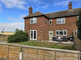 11, Cliff Farm Cottages, Owmby Cliff Road, Owmby-by-spital, Market Rasen LN8 2AD