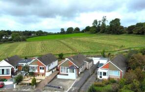 6, Church View, Llanblethian, Cowbridge CF71 7JJ