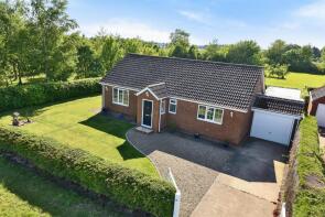 8 Lyndon, Aughton Lane, York YO42 4PY