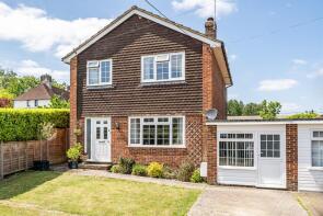 3 Littlecroft, Chanctonbury Close, Pulborough RH20 4AR
