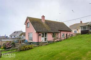 Min Y Mor, Newgale Hill, Newgale, Haverfordwest SA62 6AS