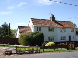 2, Greengarth, Carlton Road, Saxmundham IP17 2QG