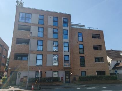 Penthouse Apartment - Upton Road, Watford