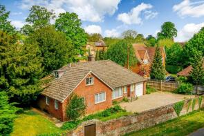 Fiddlers, Alton Road, South Warnborough, Hook RG29 1RP