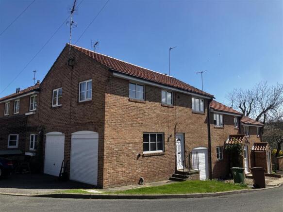 16 Eastwold - front photo .jpeg