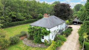 Foresters Cottage, Binsted Road, Bucks Horn Oak, Farnham GU10 4LL