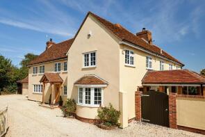 Hillside Cottage, Colchester Road, Colchester CO5 7RS