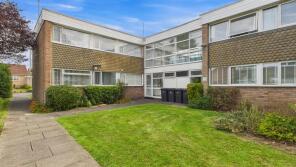 17, Middlefield Gardens, Halesowen B62 9QH