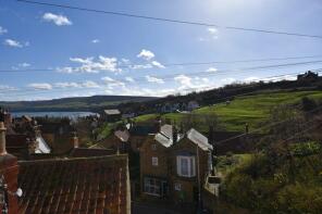 2, Bloomswell, Robin Hoods Bay, Whitby YO22 4RT