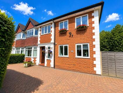 Broadway, Cheadle