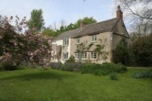 Grove Cottage, 400893 Church Farm To Pound Cottage Duntisbourne Abbots, Cirencester GL7 7JW