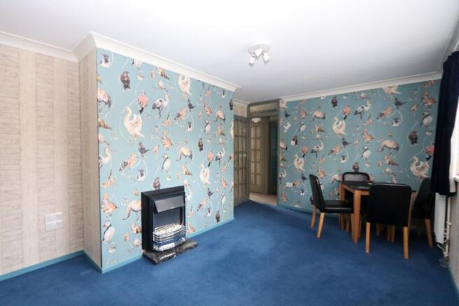 Lounge/Dining Room
